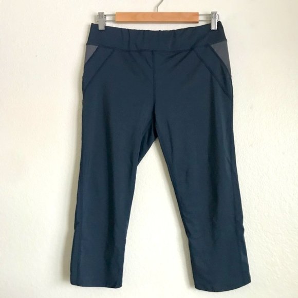 Navy Oiselle Running Capris, Size 10 - Picture 1 of 8